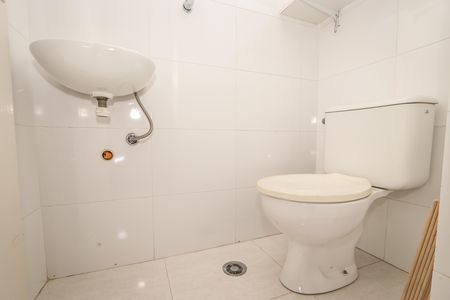 Apartamento para alugar com 76m², 3 quartos e 1 vaga Apartamento para alugar com 76m², 3 quartos e 1 vagaBanheiro de Serviço