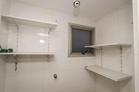 Apartamento para alugar com 76m², 3 quartos e 1 vaga Apartamento para alugar com 76m², 3 quartos e 1 vagaBanheiro de Serviço