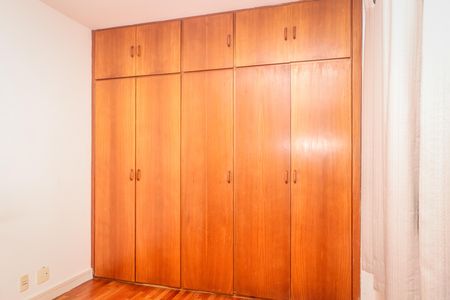 Apartamento para alugar com 76m², 3 quartos e 1 vaga Apartamento para alugar com 76m², 3 quartos e 1 vagaSuite