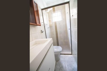 Casa para alugar com 120m², 2 quartos e 2 vagasBanheiro da Suíte