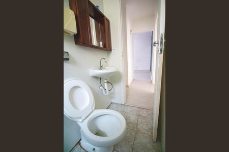 Casa para alugar com 120m², 2 quartos e 2 vagasBanheiro Social