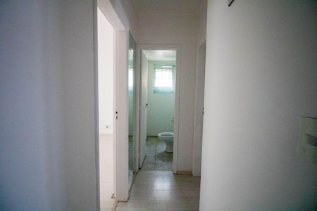 Corredor de casa para alugar com 2 quartos, 120m² em Vila Congonhas, São Paulo