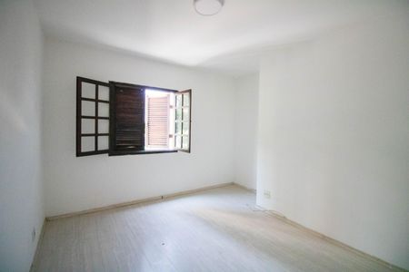 Casa para alugar com 120m², 2 quartos e 2 vagasSuíte