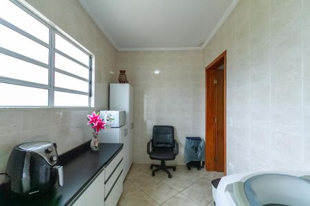 Casa à venda com 100m², 1 quarto e 2 vagas Casa à venda com 100m², 1 quarto e 2 vagasÁrea de Serviço