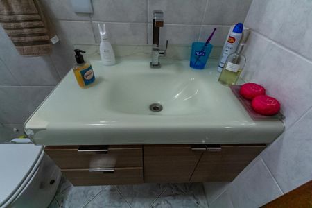 Casa à venda com 100m², 1 quarto e 2 vagas Casa à venda com 100m², 1 quarto e 2 vagasBanheiro