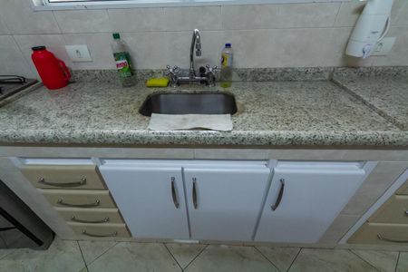 Casa à venda com 100m², 1 quarto e 2 vagas Casa à venda com 100m², 1 quarto e 2 vagasCozinha