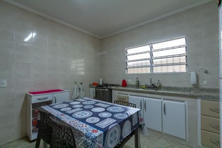 Casa à venda com 100m², 1 quarto e 2 vagas Casa à venda com 100m², 1 quarto e 2 vagasCozinha