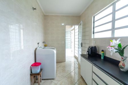 Casa à venda com 100m², 1 quarto e 2 vagas Casa à venda com 100m², 1 quarto e 2 vagasÁrea de Serviço