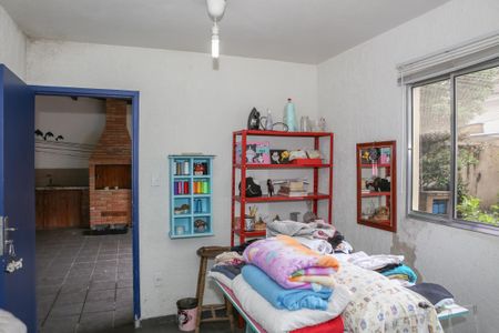 Casa à venda com 250m², 3 quartos e 2 vagasQuarto de Serviço