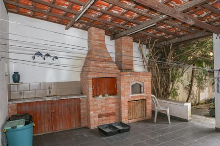 Casa à venda com 250m², 3 quartos e 2 vagasQuintal e Churrasqueira