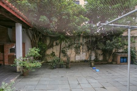 Casa à venda com 250m², 3 quartos e 2 vagasQuintal e Churrasqueira