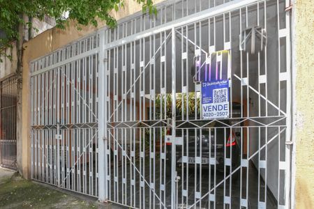 Casa à venda com 250m², 3 quartos e 2 vagasFachada