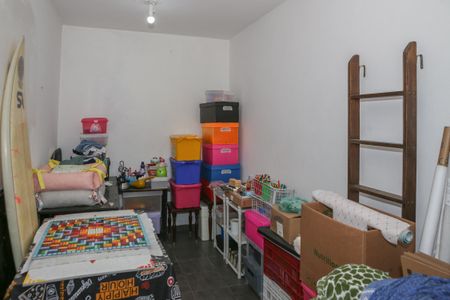 Casa à venda com 250m², 3 quartos e 2 vagasQuarto de Serviço 2