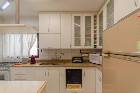 Apartamento à venda com 101m², 3 quartos e 2 vagasCozinha