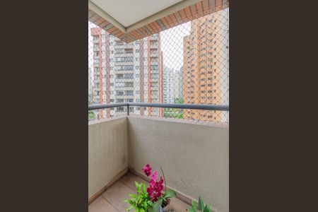 Apartamento à venda com 101m², 3 quartos e 2 vagasVaranda da Suíte