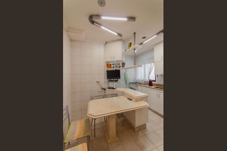 Apartamento à venda com 101m², 3 quartos e 2 vagasCozinha