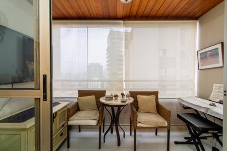Varanda de apartamento à venda com 2 quartos, 85m² em Jardim das Acacias, São Paulo