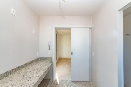 Apartamento à venda com 86m², 3 quartos e 2 vagasCozinha