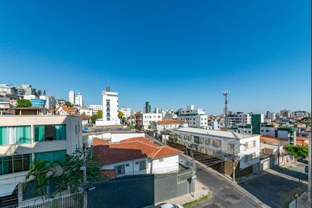 Apartamento à venda com 86m², 3 quartos e 2 vagasQuarto 1 Vista
