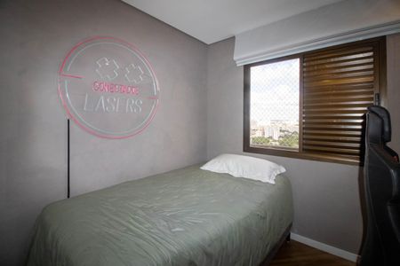 Apartamento à venda com 120m², 3 quartos e 2 vagasQuarto 2