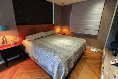 Apartamento à venda com 120m², 3 quartos e 2 vagas Apartamento à venda com 120m², 3 quartos e 2 vagasSuíte