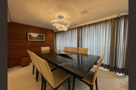 Apartamento à venda com 142m², 3 quartos e 3 vagasSala