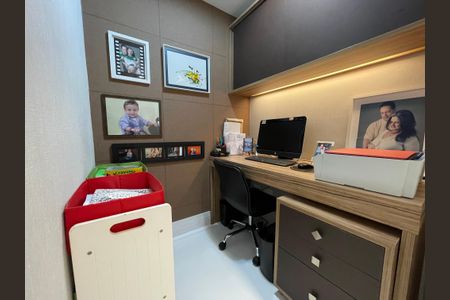 Apartamento à venda com 142m², 3 quartos e 3 vagasEscritório