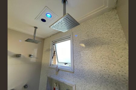 Apartamento à venda com 142m², 3 quartos e 3 vagasBanheiro da Suíte 1