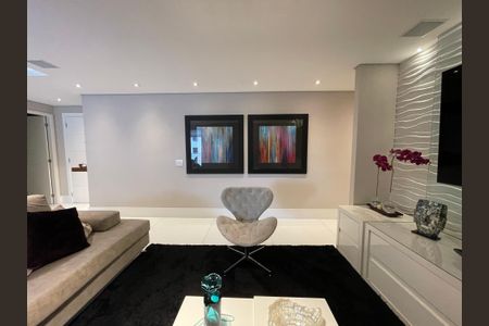 Apartamento à venda com 142m², 3 quartos e 3 vagasSala