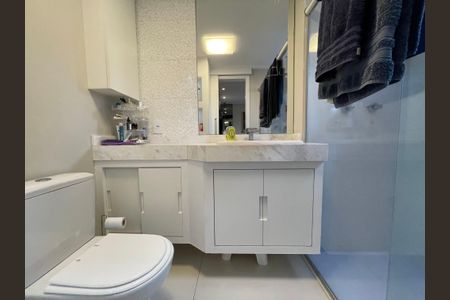 Apartamento à venda com 142m², 3 quartos e 3 vagasBanheiro da Suíte 1