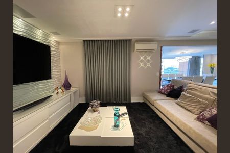 Apartamento à venda com 142m², 3 quartos e 3 vagasSala