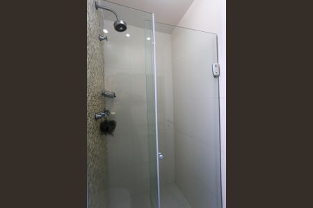 Apartamento à venda com 81m², 3 quartos e 2 vagasBanheiro da Suíte