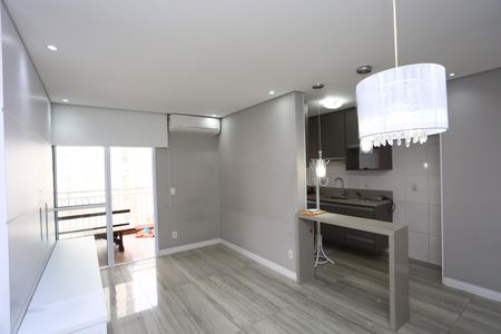 Sala de apartamento à venda com 3 quartos, 81m² em Vila Sonia, São Paulo