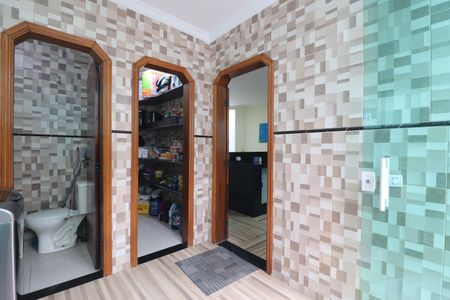 Casa à venda com 244m², 3 quartos e 2 vagasÁrea de Serviço