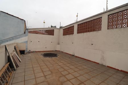 Casa à venda com 244m², 3 quartos e 2 vagasTerraço