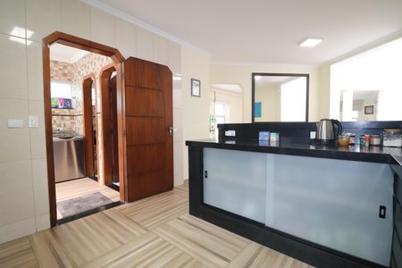 Casa à venda com 244m², 3 quartos e 2 vagasCozinha