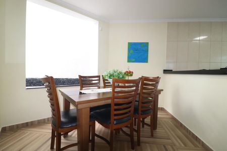 Casa à venda com 244m², 3 quartos e 2 vagasCopa