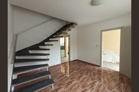 Sala de casa à venda com 3 quartos, 90m² em Chácara Inglesa, São Paulo