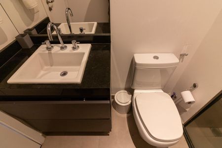 Studio à venda com 27m², 1 quarto e sem vaga Studio à venda com 27m², 1 quarto e sem vagaBanheiro