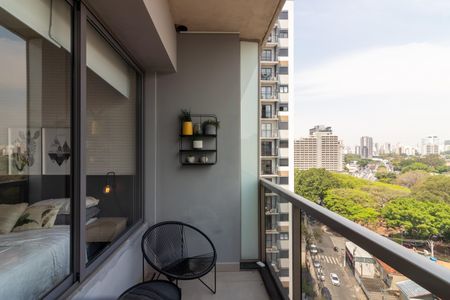 Studio à venda com 27m², 1 quarto e sem vaga Studio à venda com 27m², 1 quarto e sem vagaVaranda