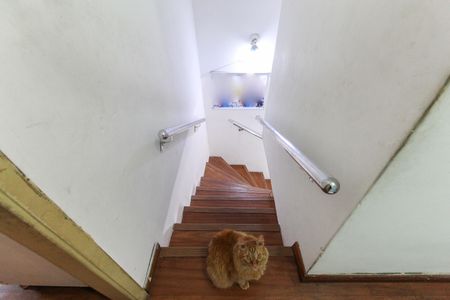 Casa à venda com 109m², 2 quartos e 1 vagaEscada