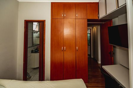 Apartamento à venda com 130m², 2 quartos e 1 vagaSuíte