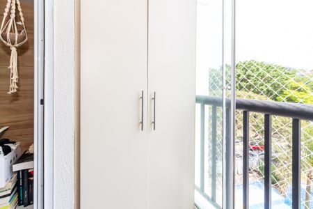 Varanda de apartamento à venda com 2 quartos, 50m² em Vila Anastácio, São Paulo