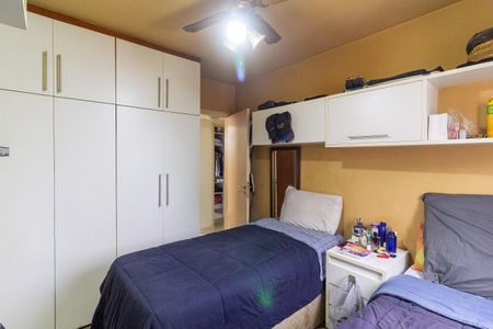 Apartamento à venda com 81m², 2 quartos e 2 vagasQuarto 2