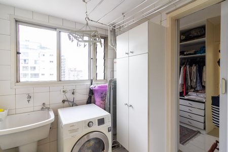 Apartamento à venda com 81m², 2 quartos e 2 vagasÁrea de Serviço