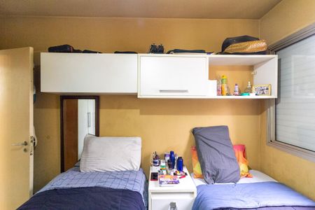 Apartamento à venda com 81m², 2 quartos e 2 vagasQuarto 2