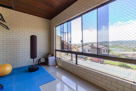 Casa à venda com 200m², 3 quartos e 4 vagas Casa à venda com 200m², 3 quartos e 4 vagasVaranda da Suíte