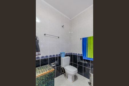 Casa à venda com 200m², 3 quartos e 4 vagas Casa à venda com 200m², 3 quartos e 4 vagasBanheiro da Suíte