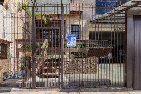 Casa à venda com 200m², 3 quartos e 4 vagas Casa à venda com 200m², 3 quartos e 4 vagasPlaquinha