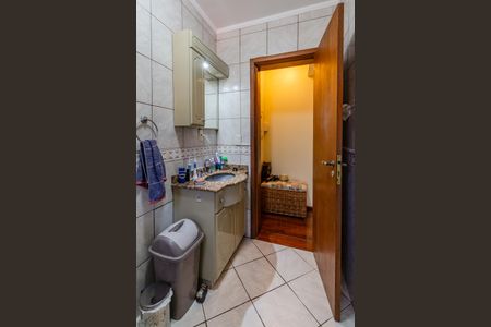 Casa à venda com 200m², 3 quartos e 4 vagas Casa à venda com 200m², 3 quartos e 4 vagasBanheiro Social